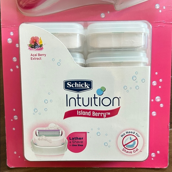 Schick Intuition Island Berry Razor Set - Picture 3 of 6